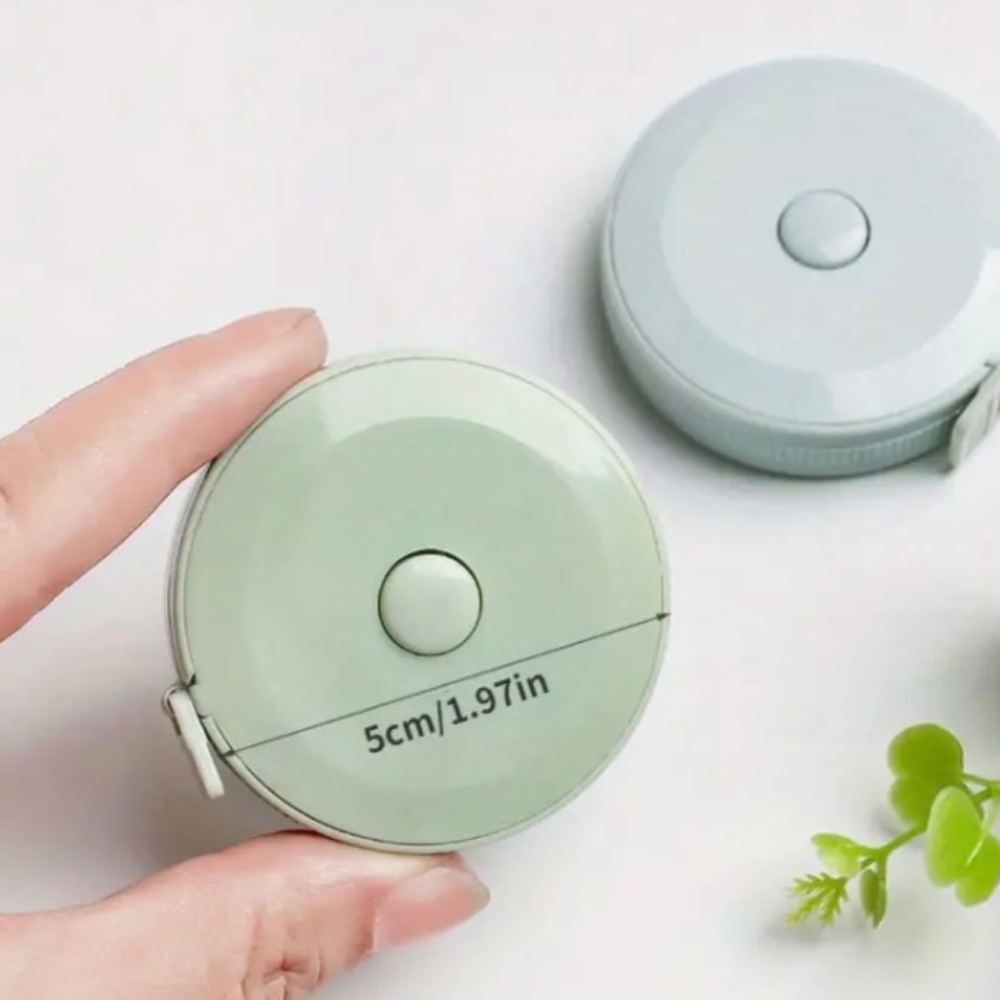 Mini Soft Automatic Retractable Clothing Measuring Tape - 1.5 Meters Long - Picture 6 of 8